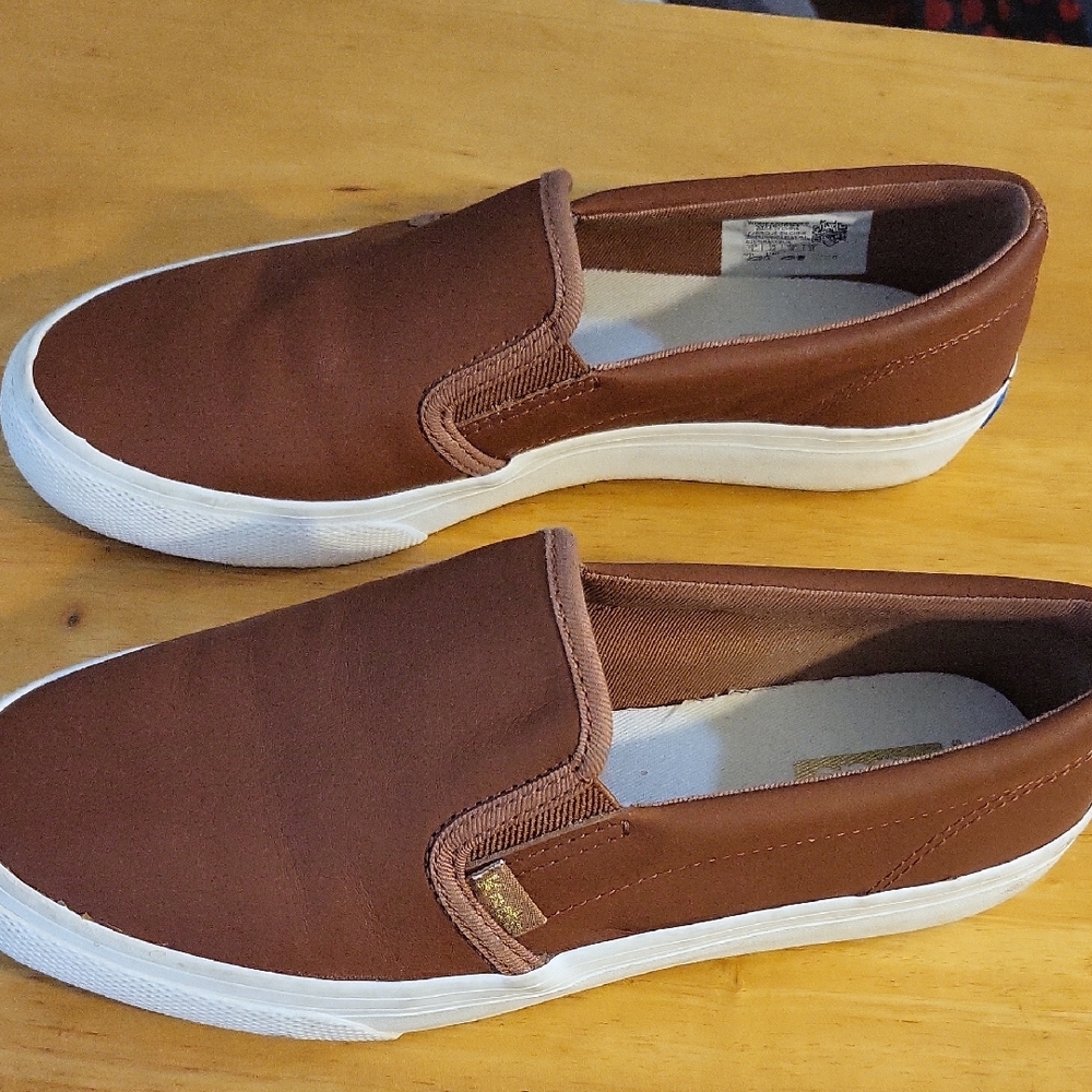 Keds Brown and White Loafers Slip-Ons Size 6